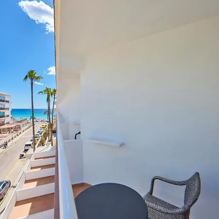 Hotel Universal Bikini 3*