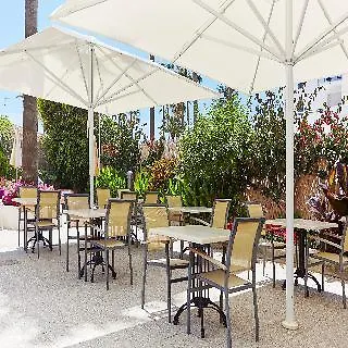 Universal Bikini Hotel